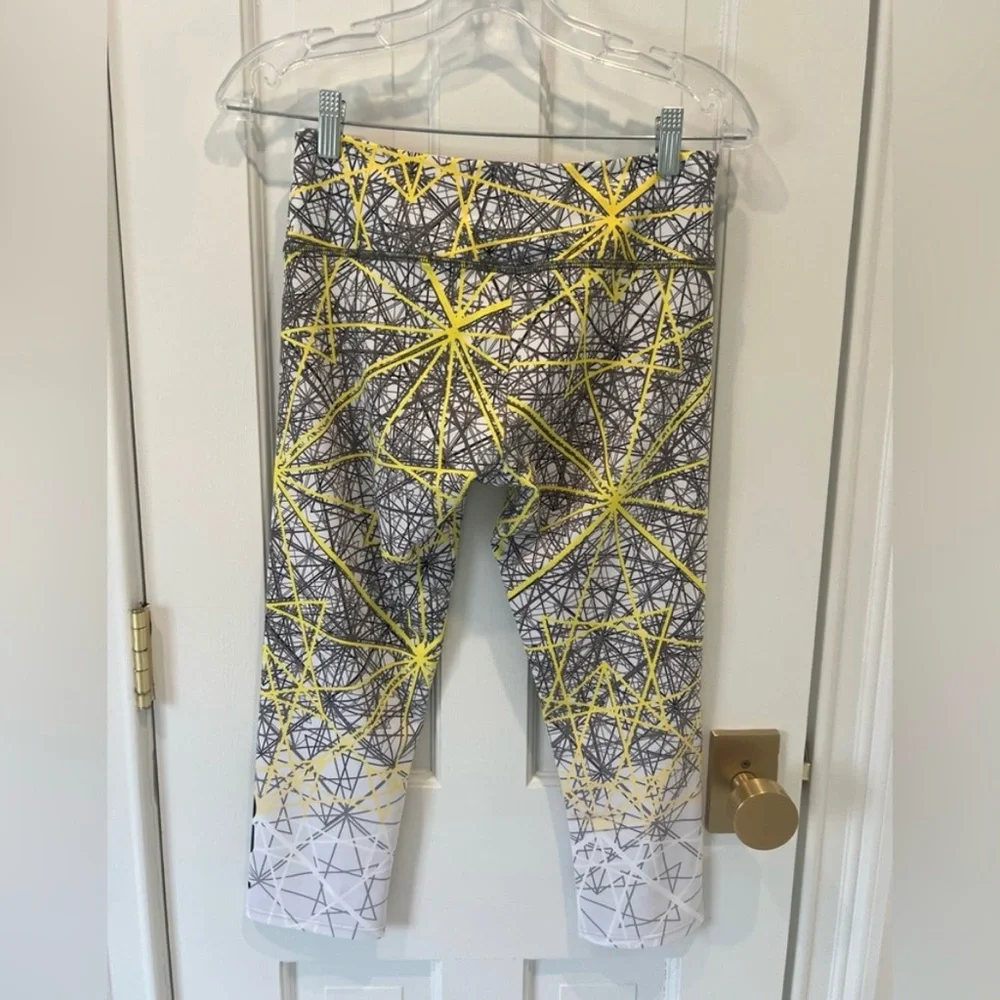 SoulCycle Yellow and Gray Geometric Leggings Women's Size S/M - Picture 5 of 5